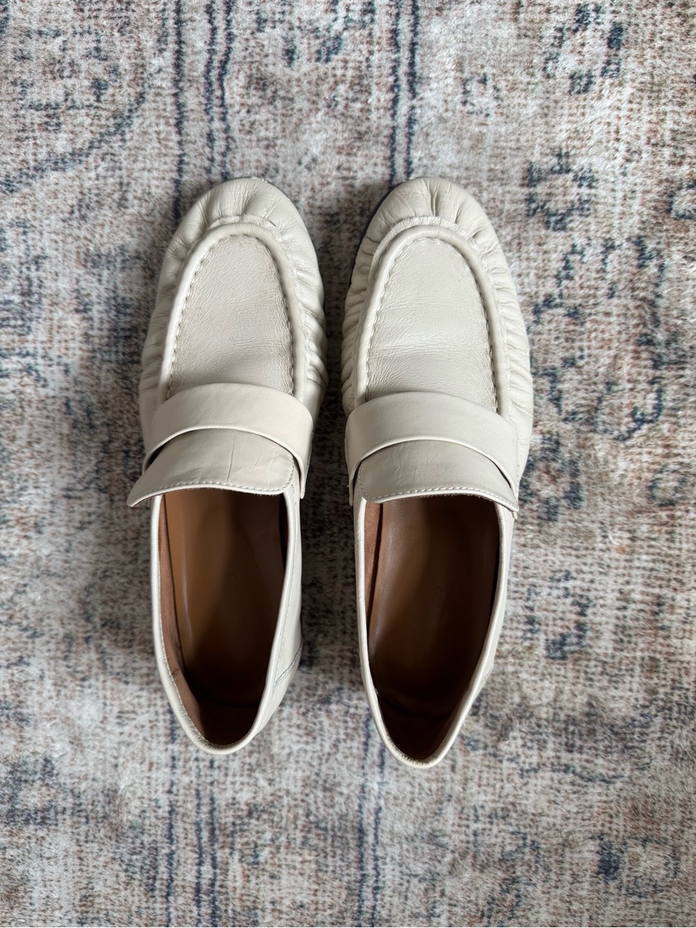Tony Bianco Gatsby Loafers size 8.5 like new